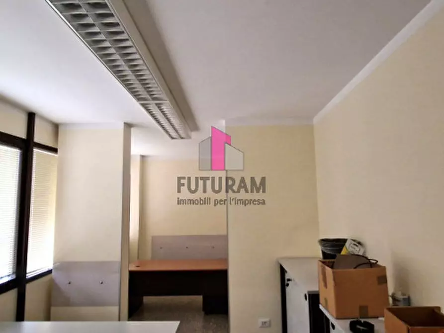 Immagine 4 di Ufficio in affitto  in VIA DEL SANTO a Limena