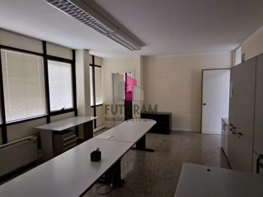Immagine 1 di Ufficio in affitto  in VIA DEL SANTO a Limena