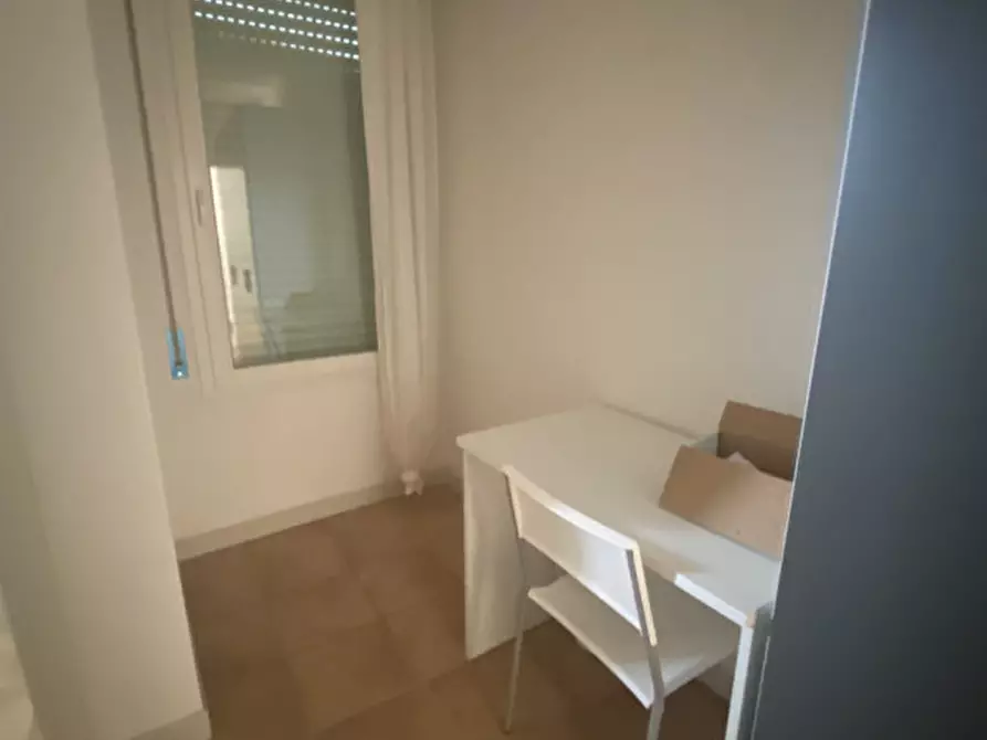 Immagine 11 di Camera in affitto  in Via Perosi a Padova