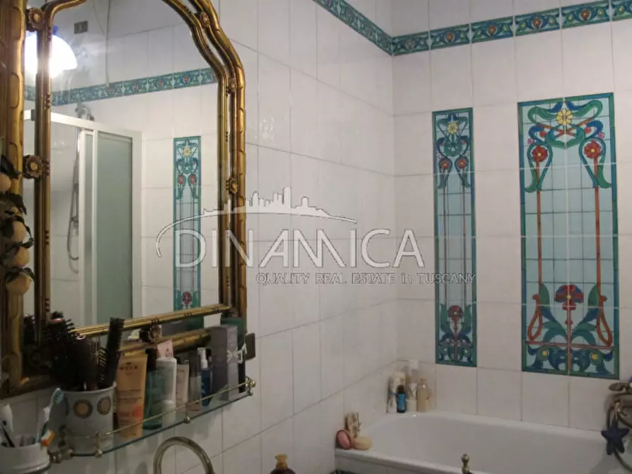 Immagine 21 di Villa in vendita  a Casciana Terme Lari