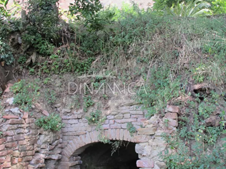 Immagine 47 di Villa in vendita  a Casciana Terme Lari