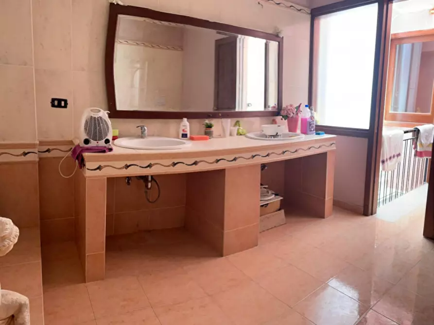 Immagine 4 di Casa indipendente in vendita  a Canicattini Bagni