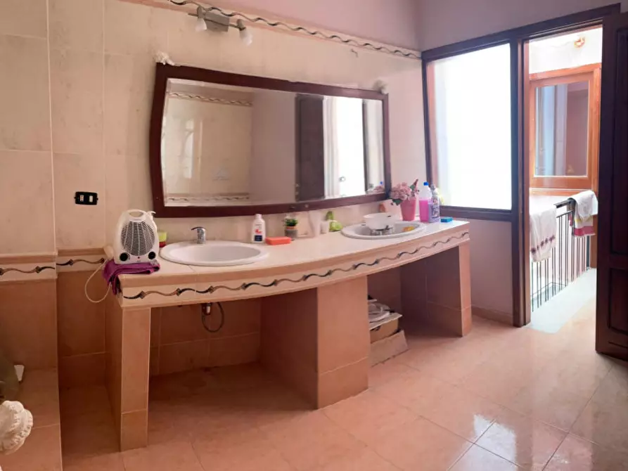 Immagine 5 di Casa indipendente in vendita  a Canicattini Bagni