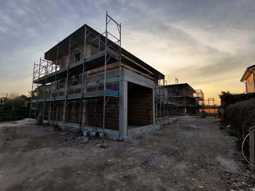 Immagine 6 di Casa indipendente in vendita  in CASTELLANA a Venezia