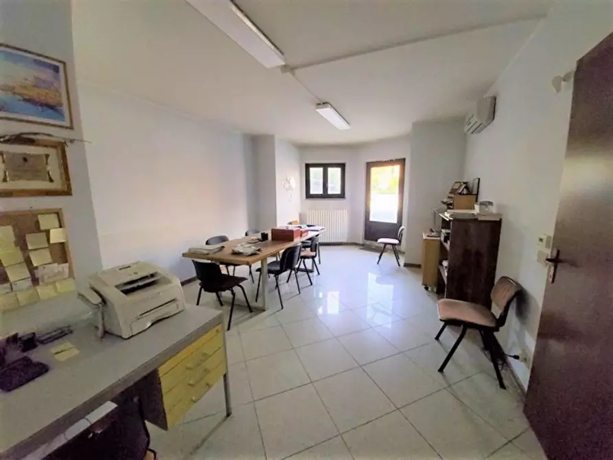 Immagine 1 di Ufficio in vendita  in via Sella, N. 35 a Quaregna Cerreto