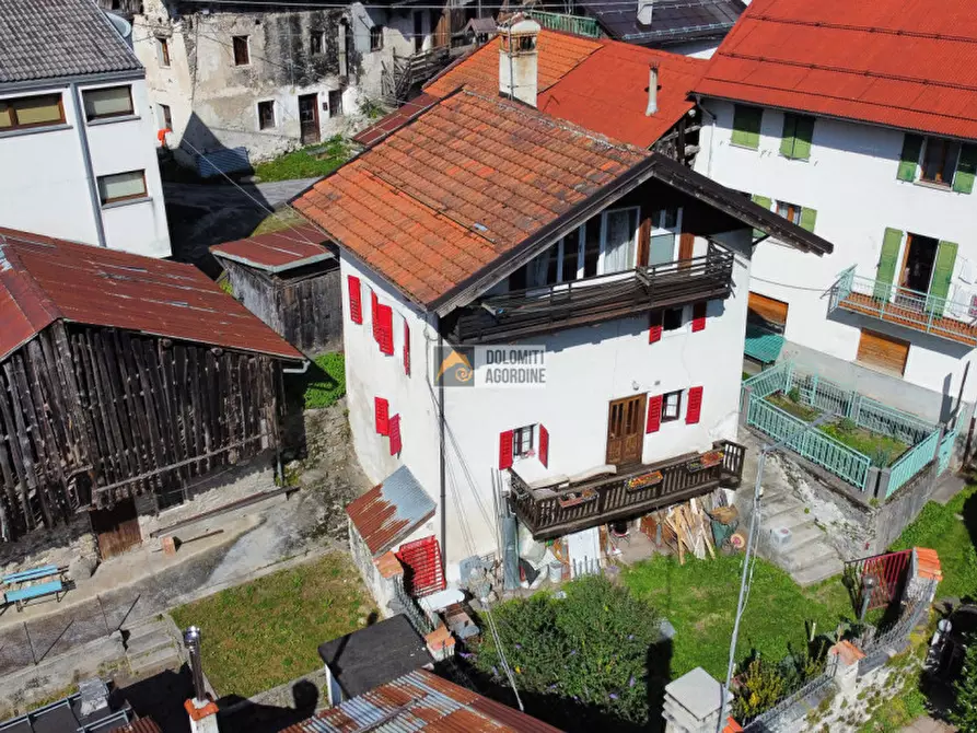 Immagine 1 di Casa indipendente in vendita  in Località Tos a Rivamonte Agordino