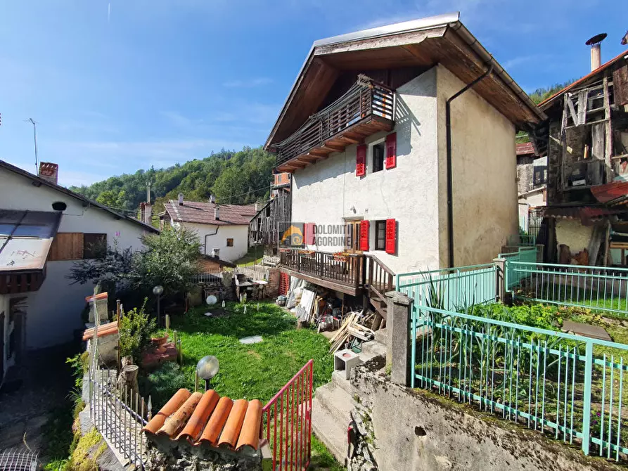 Immagine 17 di Casa indipendente in vendita  in Località Tos a Rivamonte Agordino