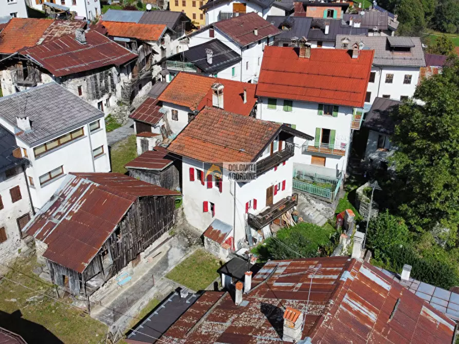 Immagine 18 di Casa indipendente in vendita  in Località Tos a Rivamonte Agordino