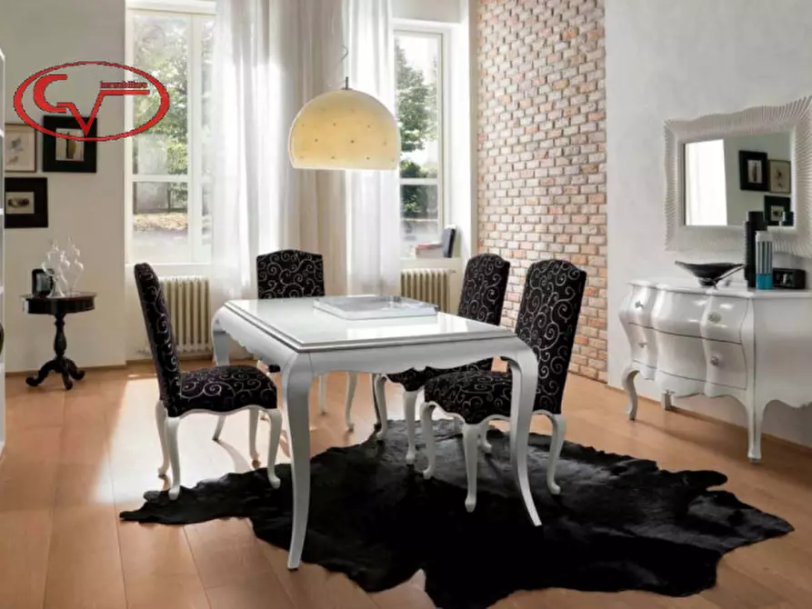 Immagine 2 di Villa in vendita  a San Giovanni Valdarno