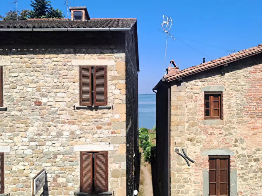 Immagine 4 di Villetta a schiera in vendita  a Tuoro Sul Trasimeno