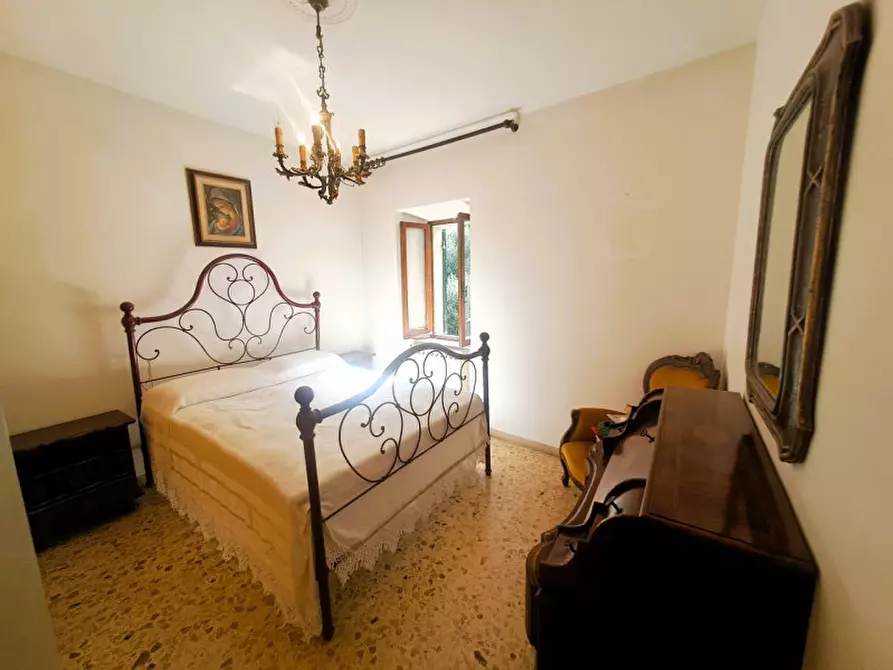 Immagine 11 di Villetta a schiera in vendita  a Tuoro Sul Trasimeno