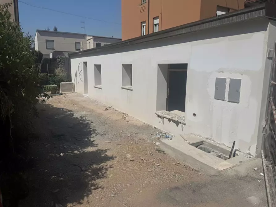 Immagine 9 di Appartamento in vendita  in Via Renato Serra 1 a Brescia