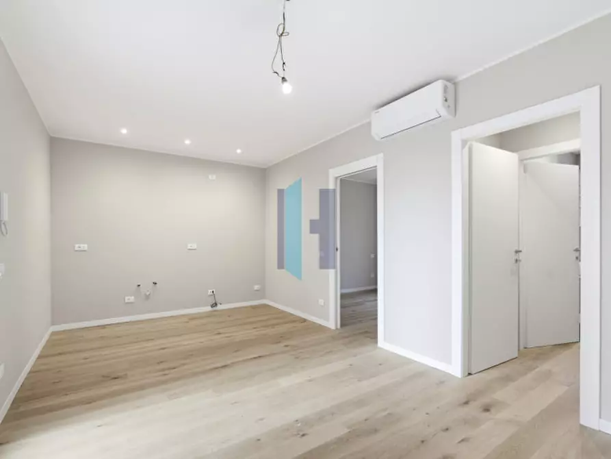 Immagine 19 di Appartamento in vendita  in Via Renato Serra 1 a Brescia