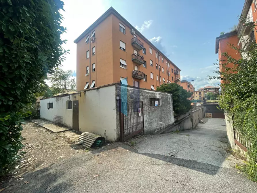 Immagine 23 di Loft/Open space in vendita  in via Serra 1 a Brescia