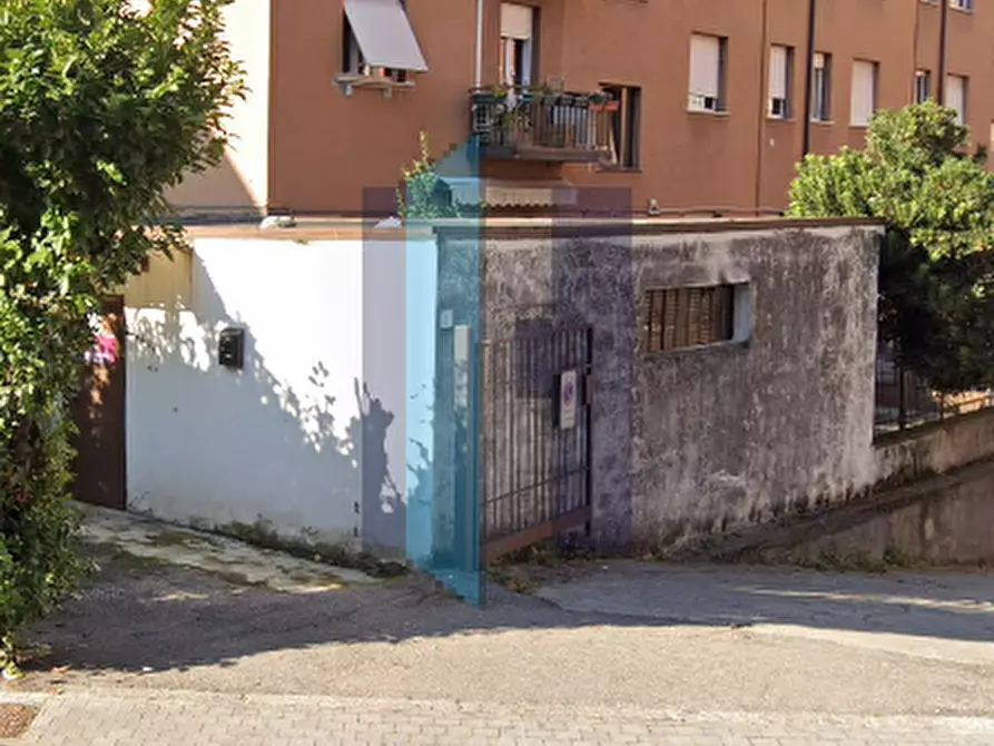 Immagine 24 di Loft/Open space in vendita  in via Serra 1 a Brescia