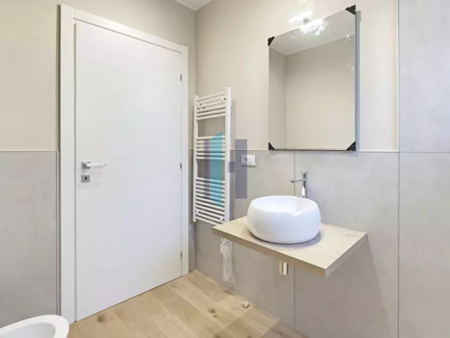 Immagine 31 di Appartamento in vendita  in Via Renato Serra 1 a Brescia