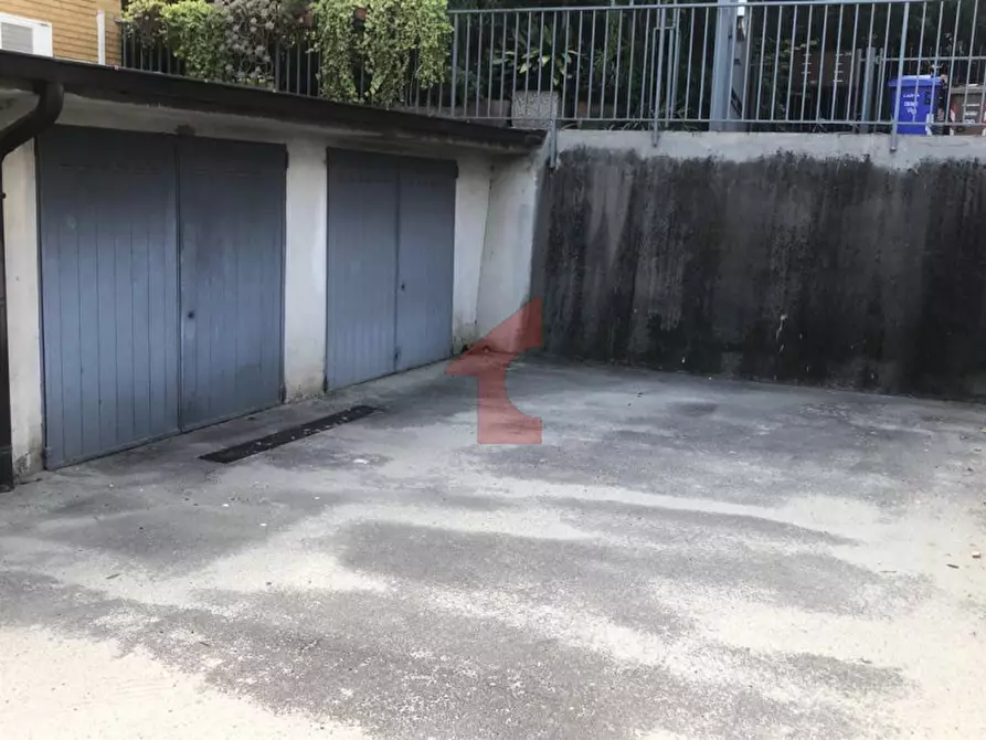 Immagine 3 di Garage in vendita  in Via xxiv maggio 4 a Parma