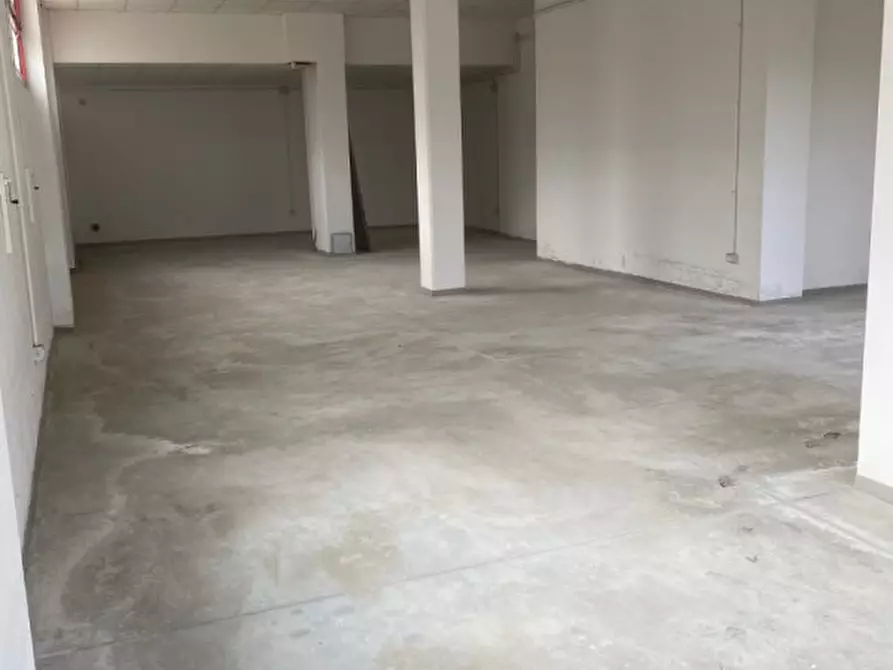 Immagine 4 di Laboratorio in vendita  in Via Marconi a Montevarchi