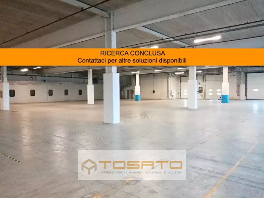 Immagine 1 di Capannone industriale in affitto  a Isola Rizza