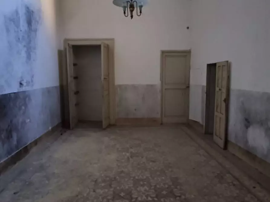 Immagine 2 di Palazzo in vendita  in Via Monsignor D'Urso a Ruffano