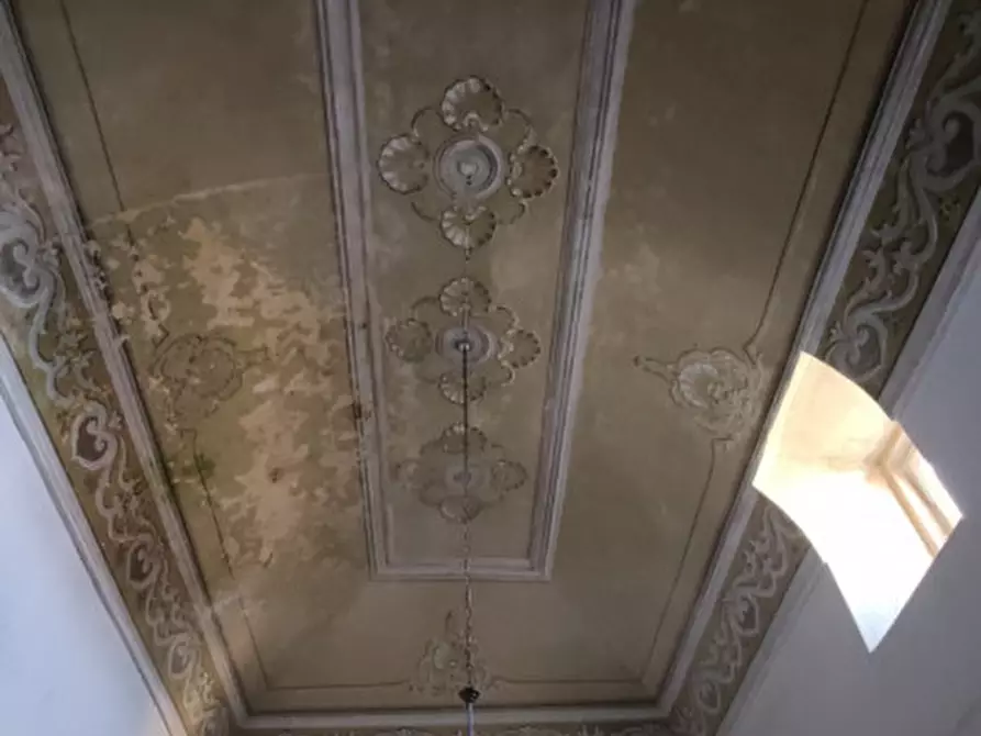 Immagine 3 di Palazzo in vendita  in Via Monsignor D'Urso a Ruffano