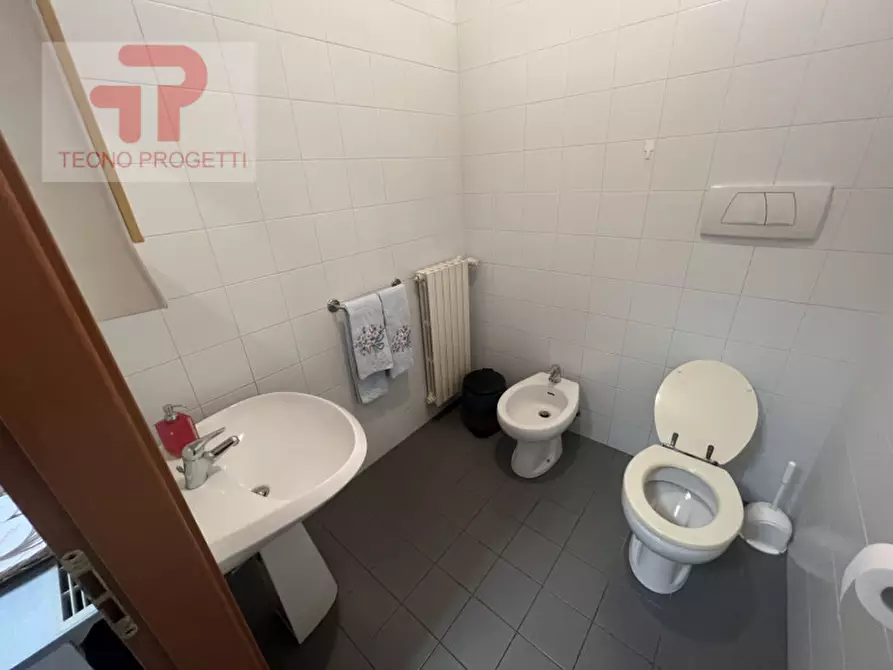 Immagine 12 di Ufficio in vendita  in Padova Est a Padova