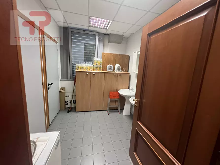 Immagine 15 di Ufficio in vendita  in Padova Est a Padova