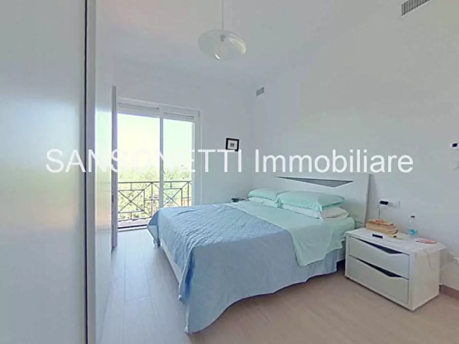Immagine 25 di Villa in vendita  in CLAUD a Locorotondo