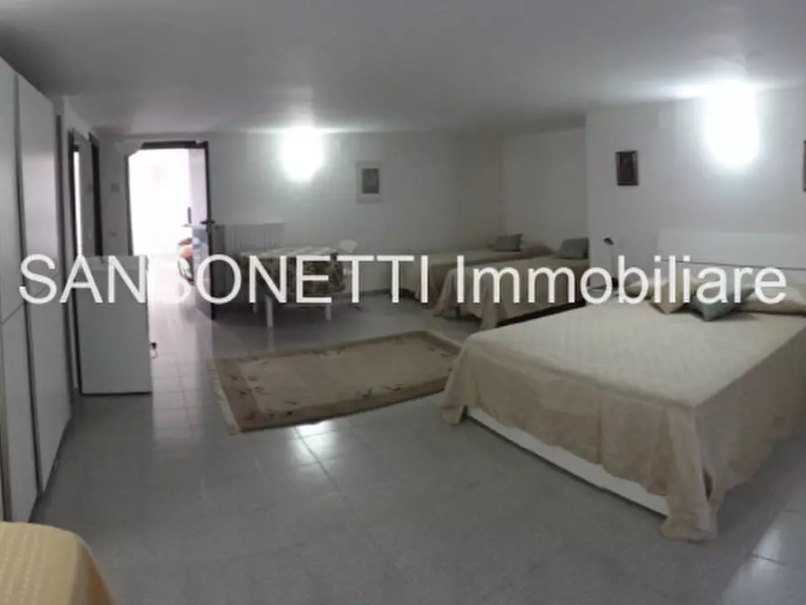 Immagine 34 di Villa in vendita  in CLAUD a Locorotondo