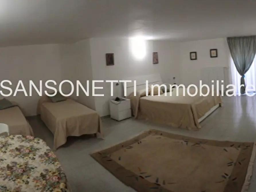 Immagine 36 di Villa in vendita  in CLAUD a Locorotondo