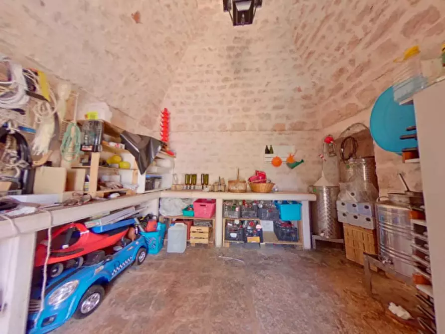 Immagine 41 di Villa in vendita  in CLAUD a Locorotondo