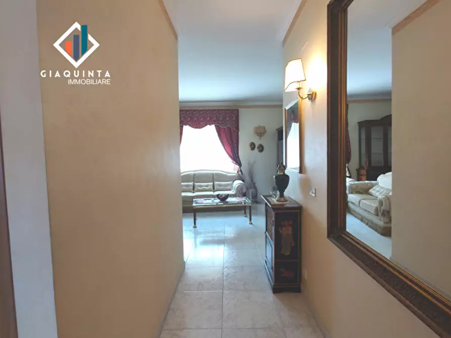 Immagine 5 di Appartamento in vendita  in Via 27 Novembre n. 21 a Palagonia