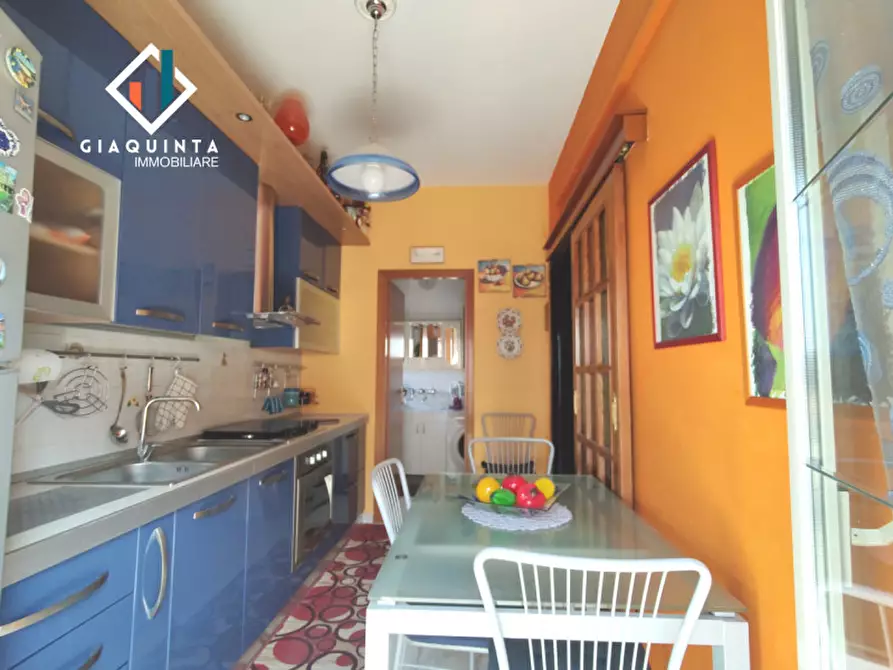 Immagine 9 di Appartamento in vendita  in Via 27 Novembre n. 21 a Palagonia