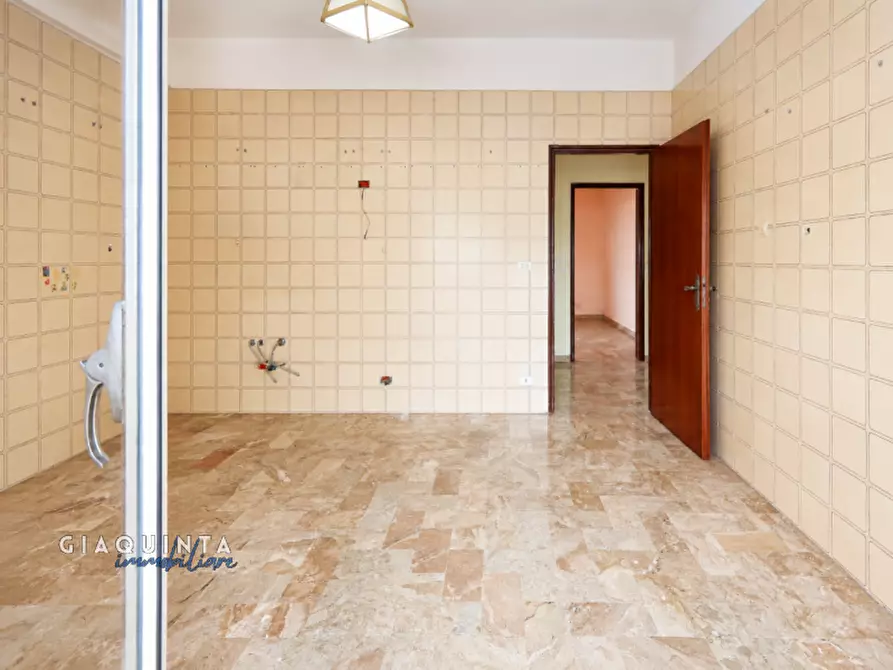 Immagine 12 di Appartamento in vendita  in Via Grilli n. 54 a Palagonia