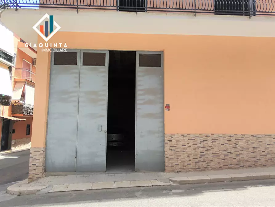 Immagine 12 di Appartamento in vendita  in Via Grilli n. 54 a Palagonia