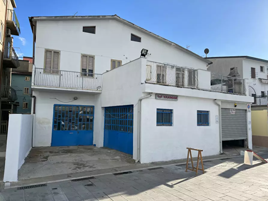 Immagine 1 di Casa indipendente in vendita  in Fondamenta Lungolaguna a Chioggia