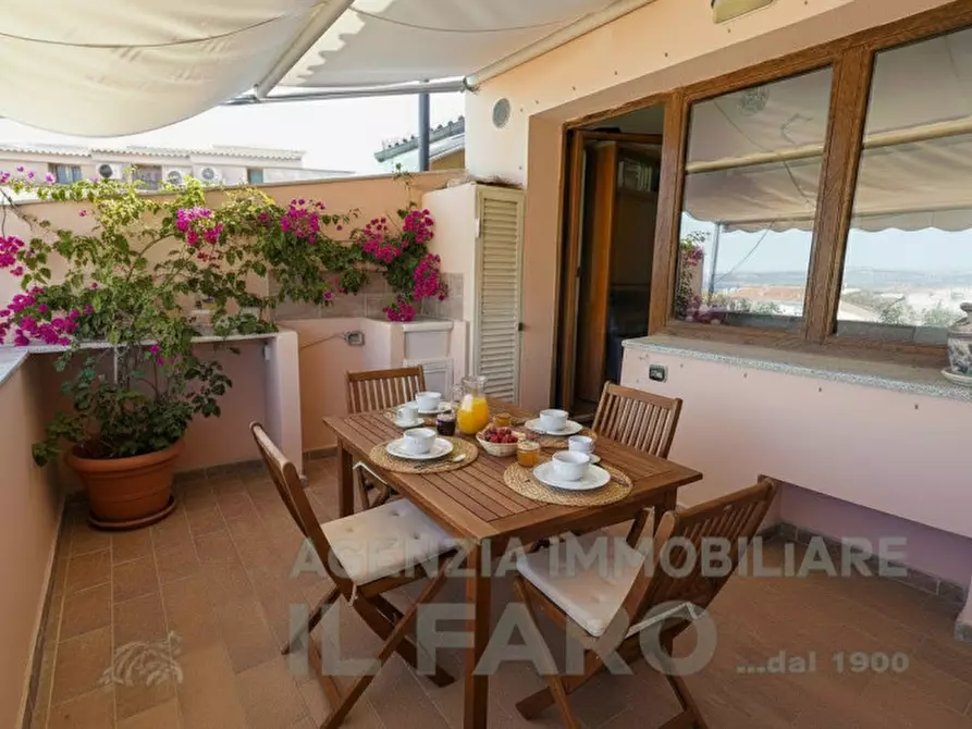 Immagine 1 di Appartamento in vendita  in Via Ammiraglio Spano a La Maddalena