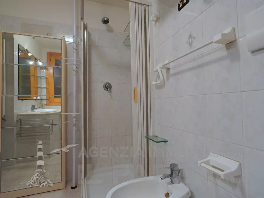 Immagine 11 di Appartamento in vendita  in Via Ammiraglio Spano a La Maddalena