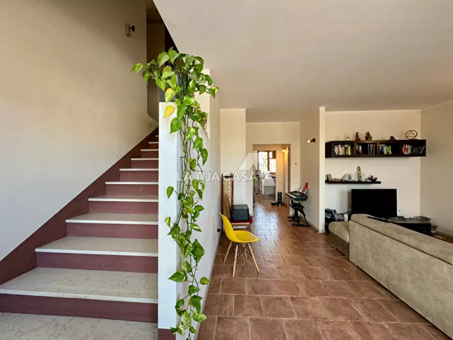 Immagine 3 di Casa bifamiliare in vendita  a Villafranca Di Verona