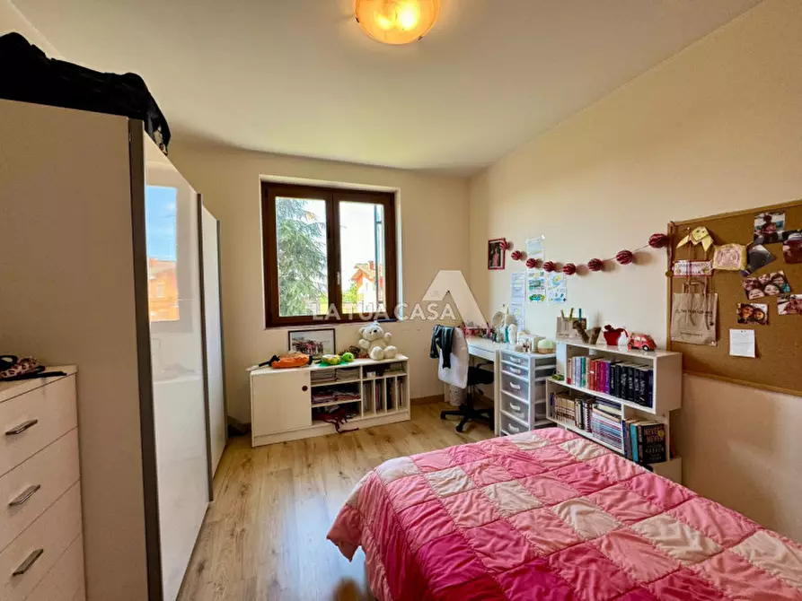 Immagine 17 di Casa bifamiliare in vendita  a Villafranca Di Verona