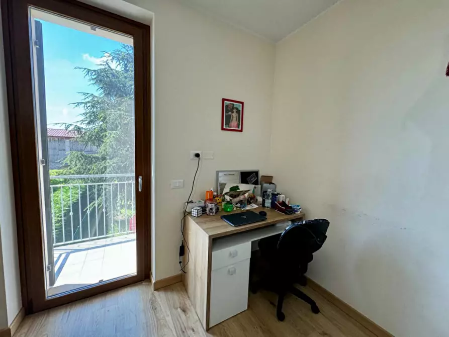 Immagine 21 di Casa bifamiliare in vendita  a Villafranca Di Verona