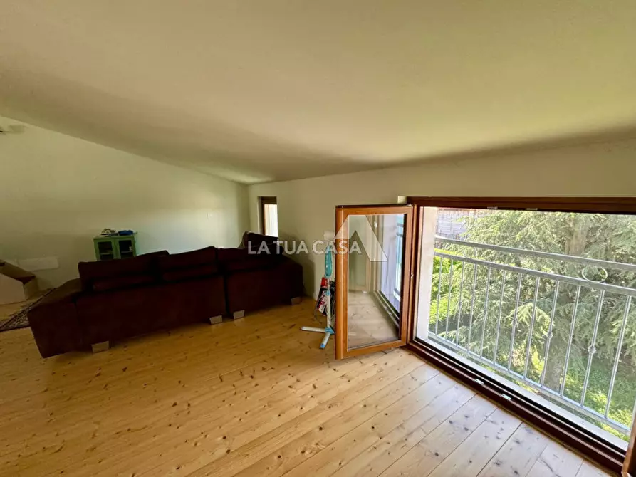 Immagine 30 di Casa bifamiliare in vendita  a Villafranca Di Verona