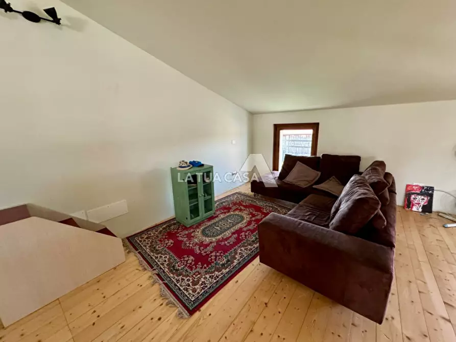 Immagine 31 di Casa bifamiliare in vendita  a Villafranca Di Verona