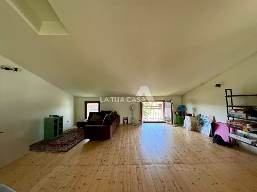 Immagine 32 di Casa bifamiliare in vendita  a Villafranca Di Verona