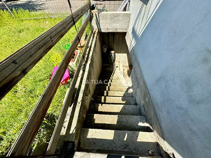 Immagine 6 di Casa bifamiliare in vendita  a Villafranca Di Verona