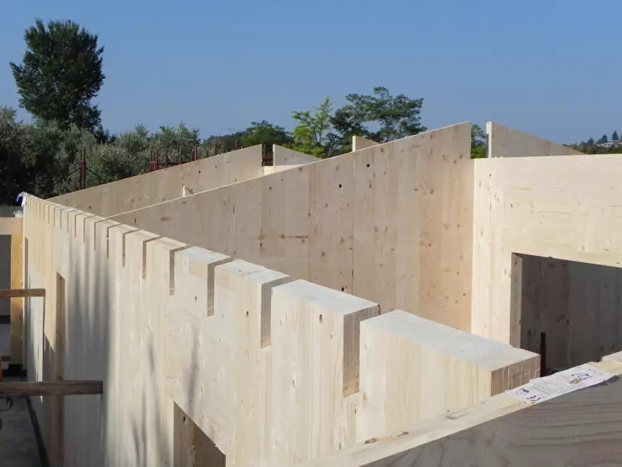 Immagine 21 di Villa in vendita  in via san rocco a Soiano Del Lago