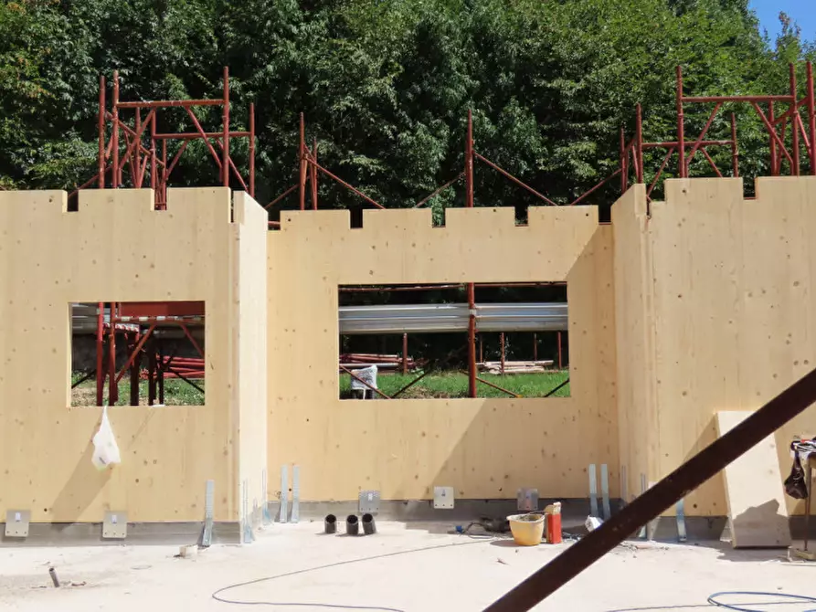 Immagine 25 di Villa in vendita  in via san rocco a Soiano Del Lago