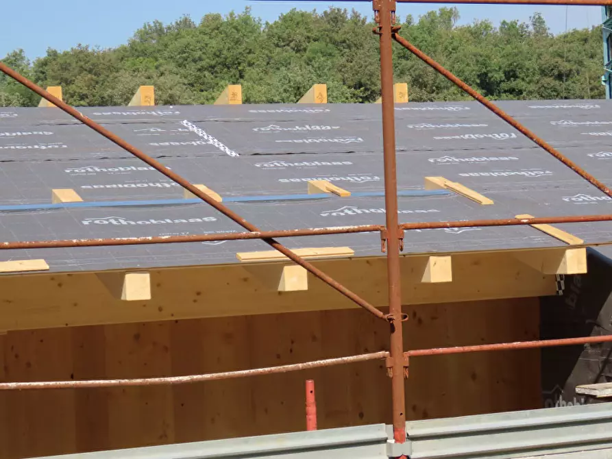 Immagine 27 di Villa in vendita  in via san rocco a Soiano Del Lago