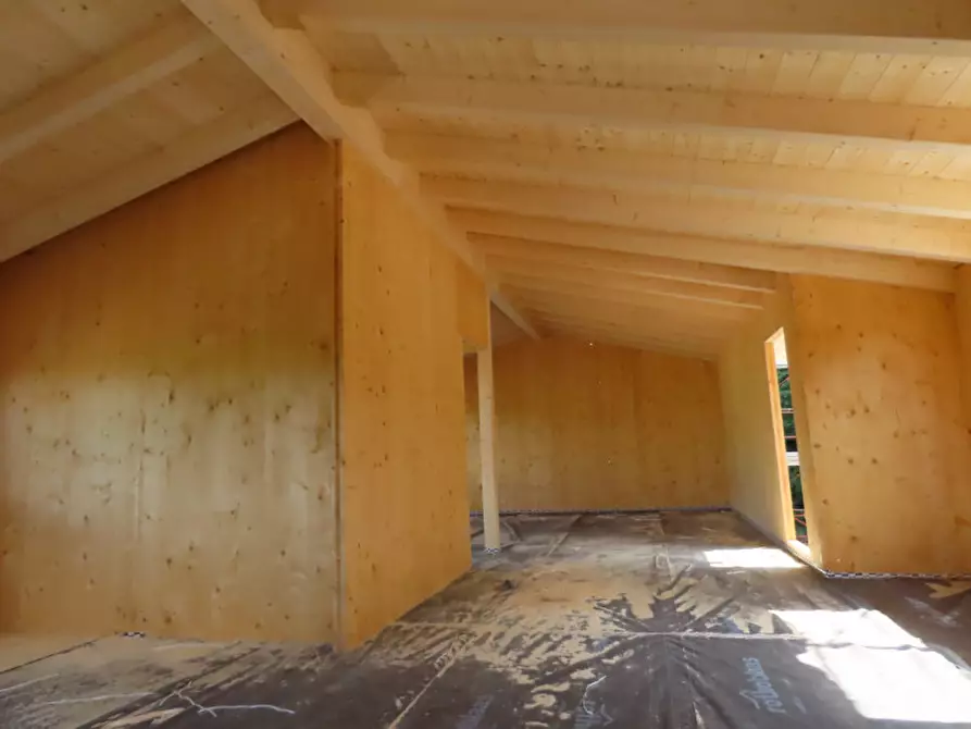 Immagine 28 di Villa in vendita  in via san rocco a Soiano Del Lago