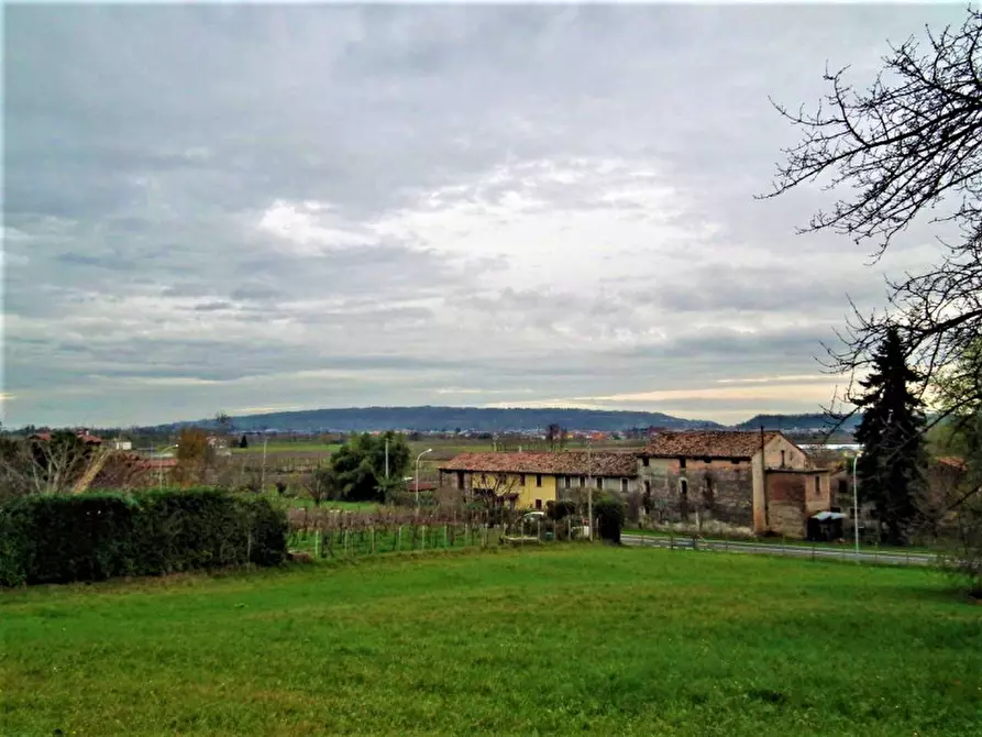 Immagine 1 di Terreno in vendita  in Via Montegrappa a Maser